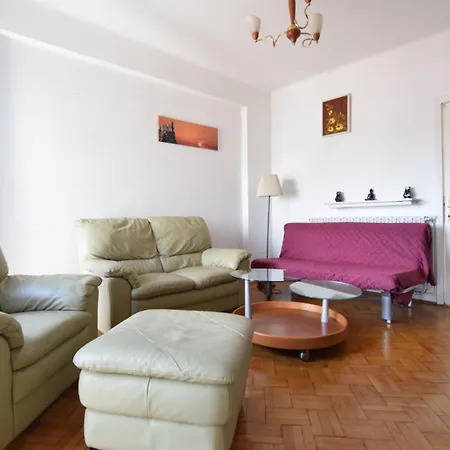 Apartment Eminescu 36 *