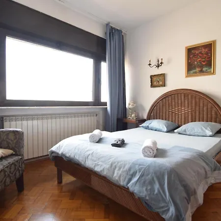 Apartment Eminescu 36 *