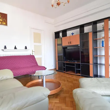 Eminescu 36 公寓 *