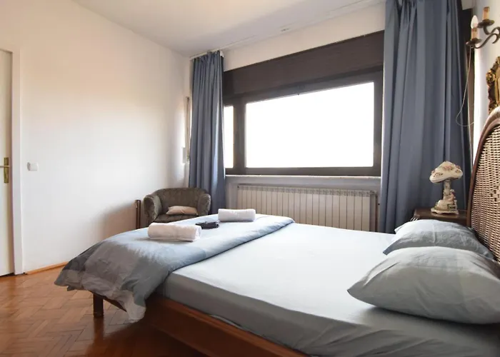 Apartment Eminescu 36 *